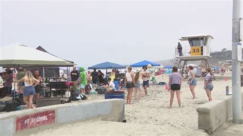 Limited parking, crowds no deterrent for beachgoers on July 4th